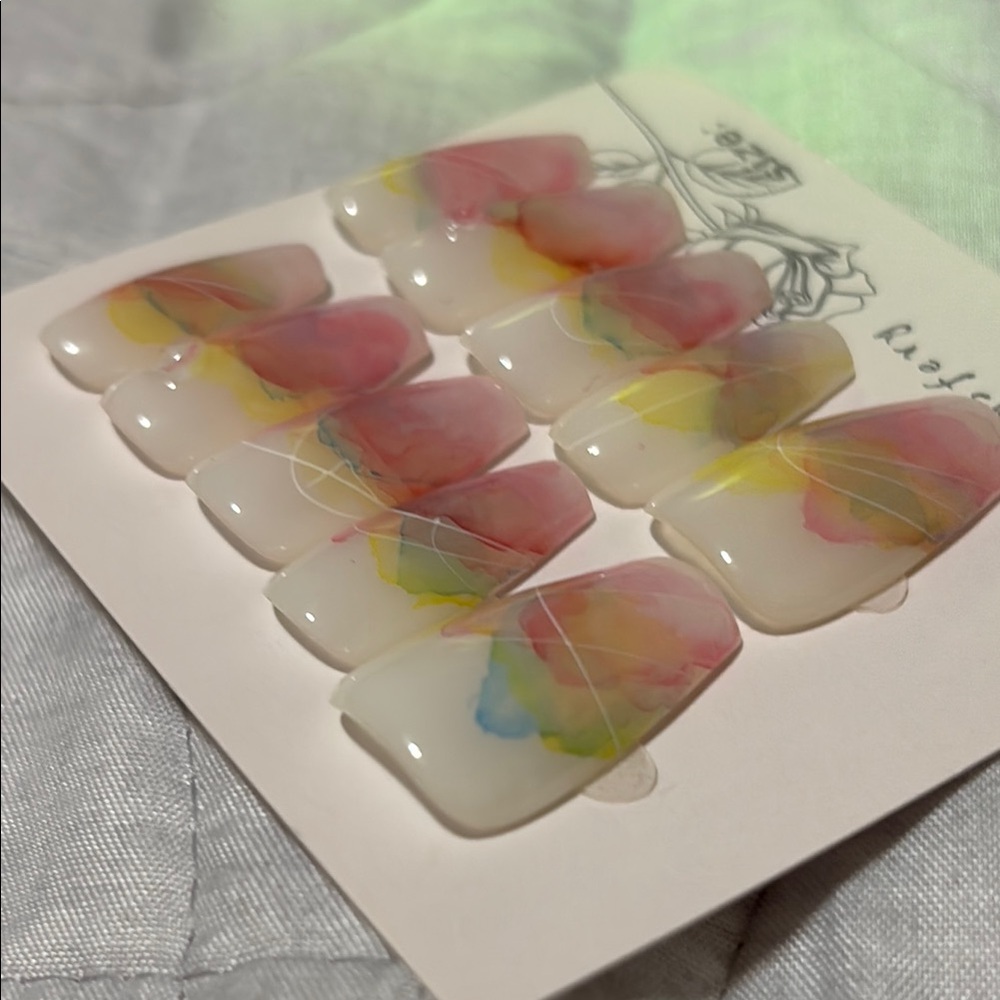 Multicolor Press-On Nails - Picture 7 of 9